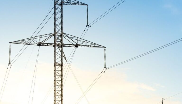 Recognize Overhead Lines and Electrical Towers